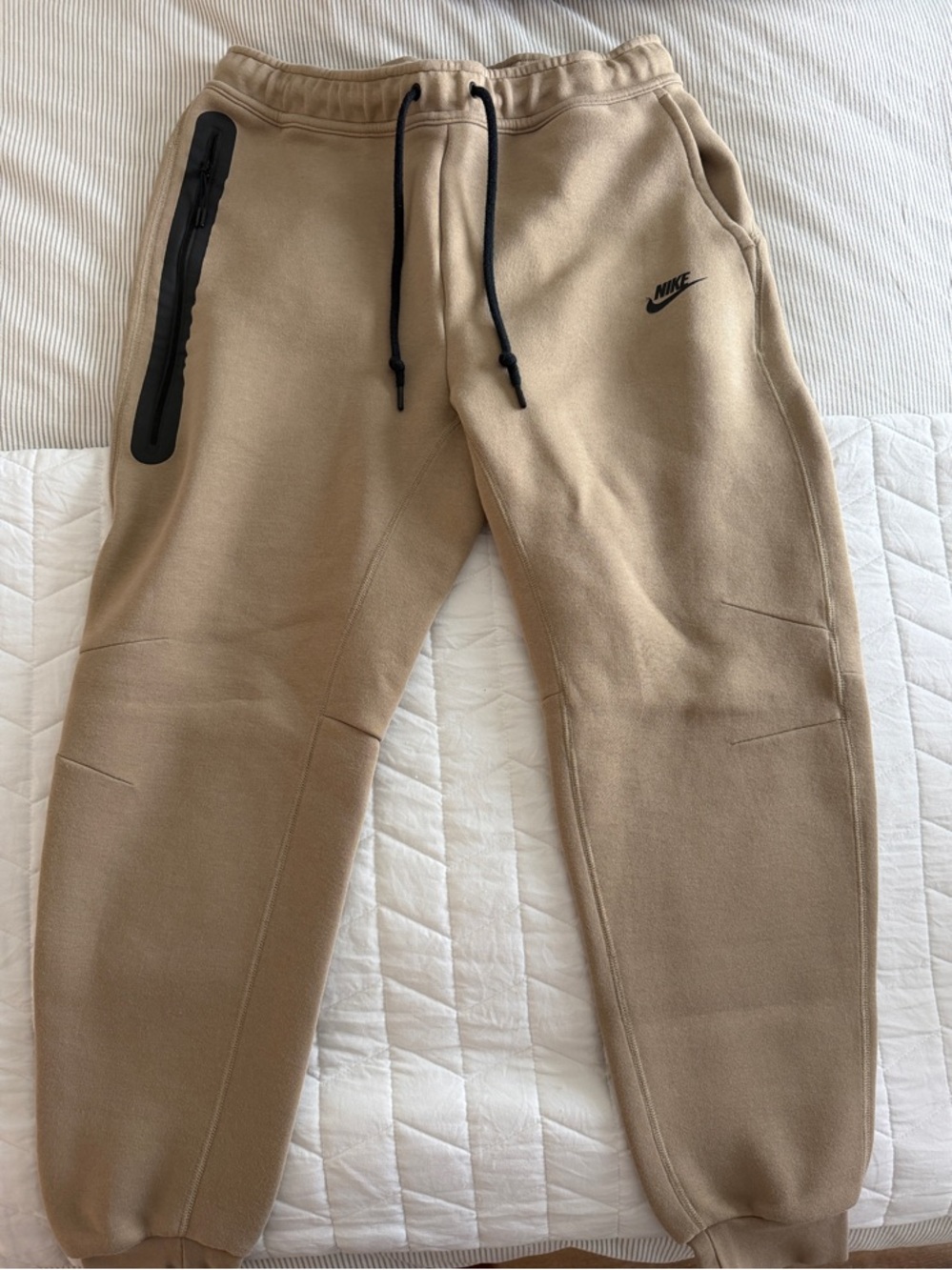 Nike Tech Fleece Joggers Khaki FB8002-247 - Size L